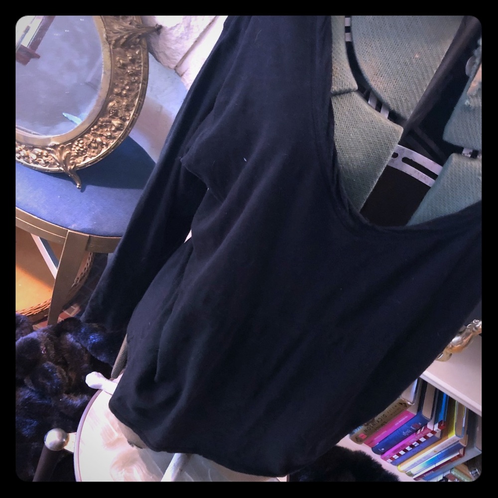 Black Yoga Pullover